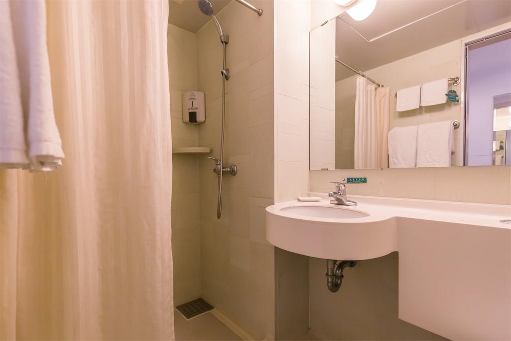 Jinjiang Inn Wuxi Huishan District Government Wanda Plaza Exterior photo